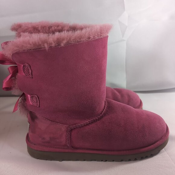 UGG Australia 3280 Boots Cerise Pink Bailey Bow US Women's 5 Mid Calf Sheepskin - Picture 2 of 16